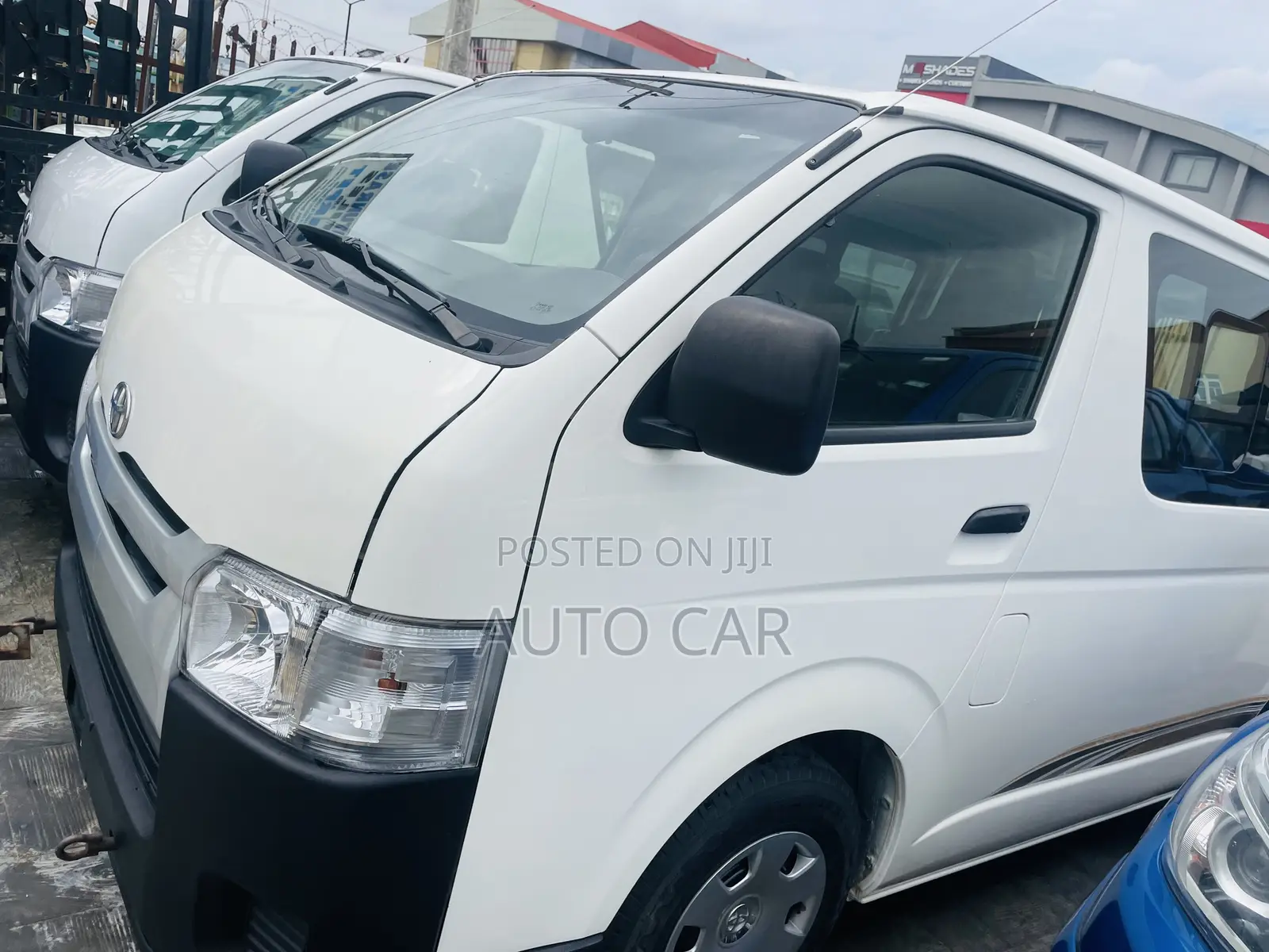 Toyota HiAce 2010 White