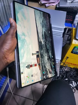Laptop Dell Latitude 7400 2-in-1 16GB Intel Core i7 SSD 512GB