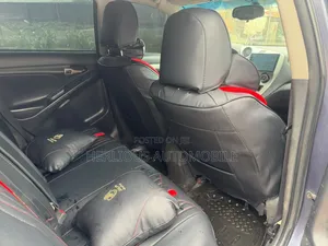 Pontiac Vibe 2009 Gray