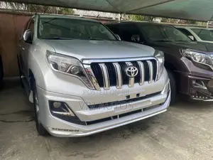 Toyota Land Cruiser Prado 4.0 Petrol GX-R 2016 Silver
