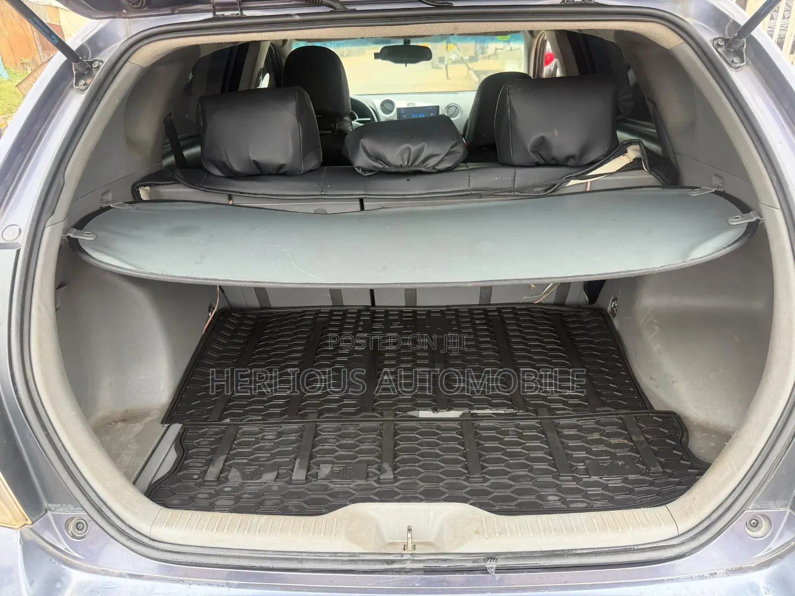 Pontiac Vibe 2009 Gray