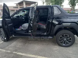 New Toyota Hilux 2026 Black