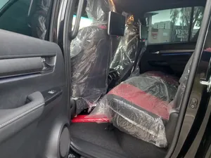 New Toyota Hilux 2026 Black