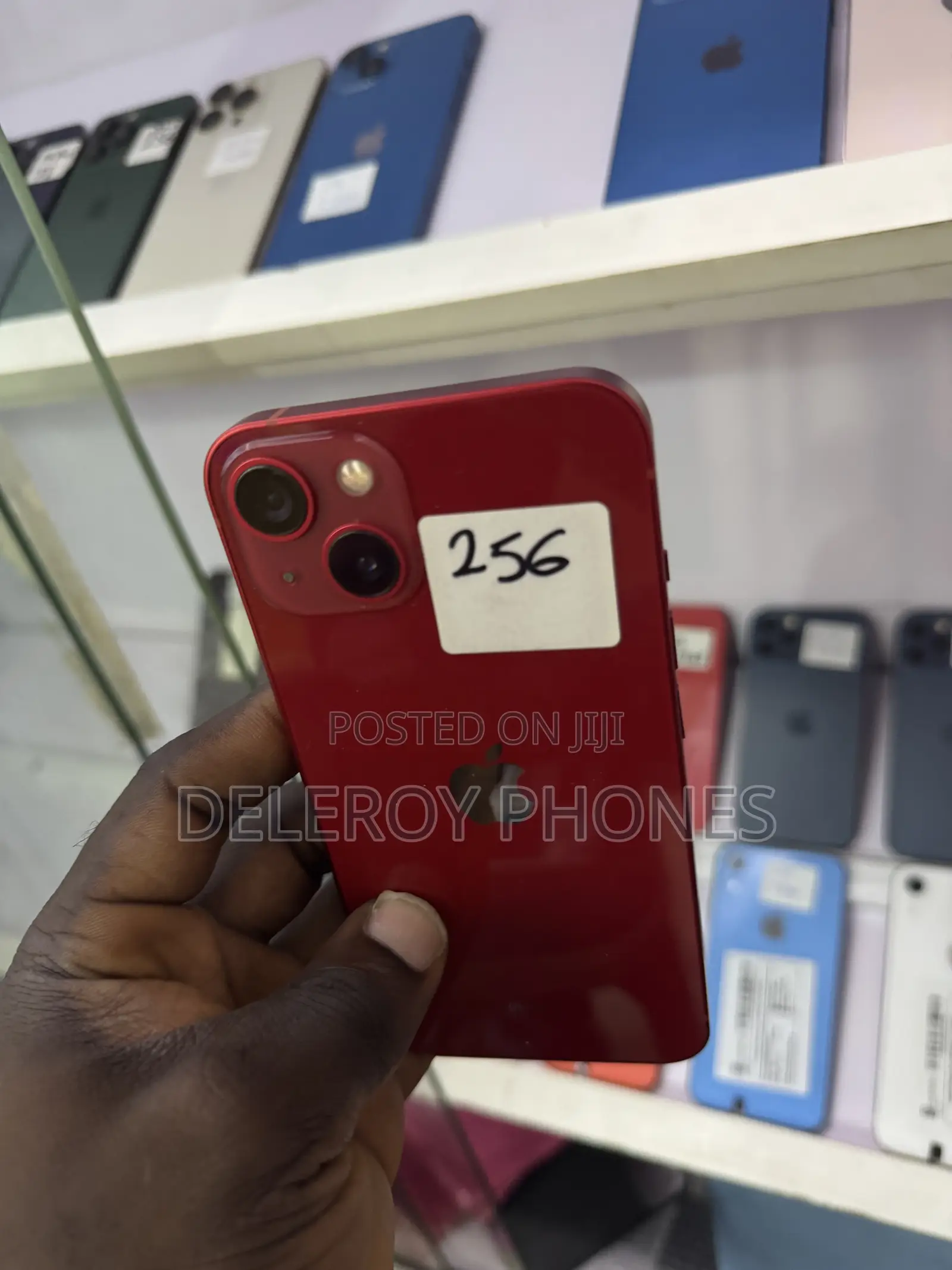Apple iPhone 13 256 GB Red