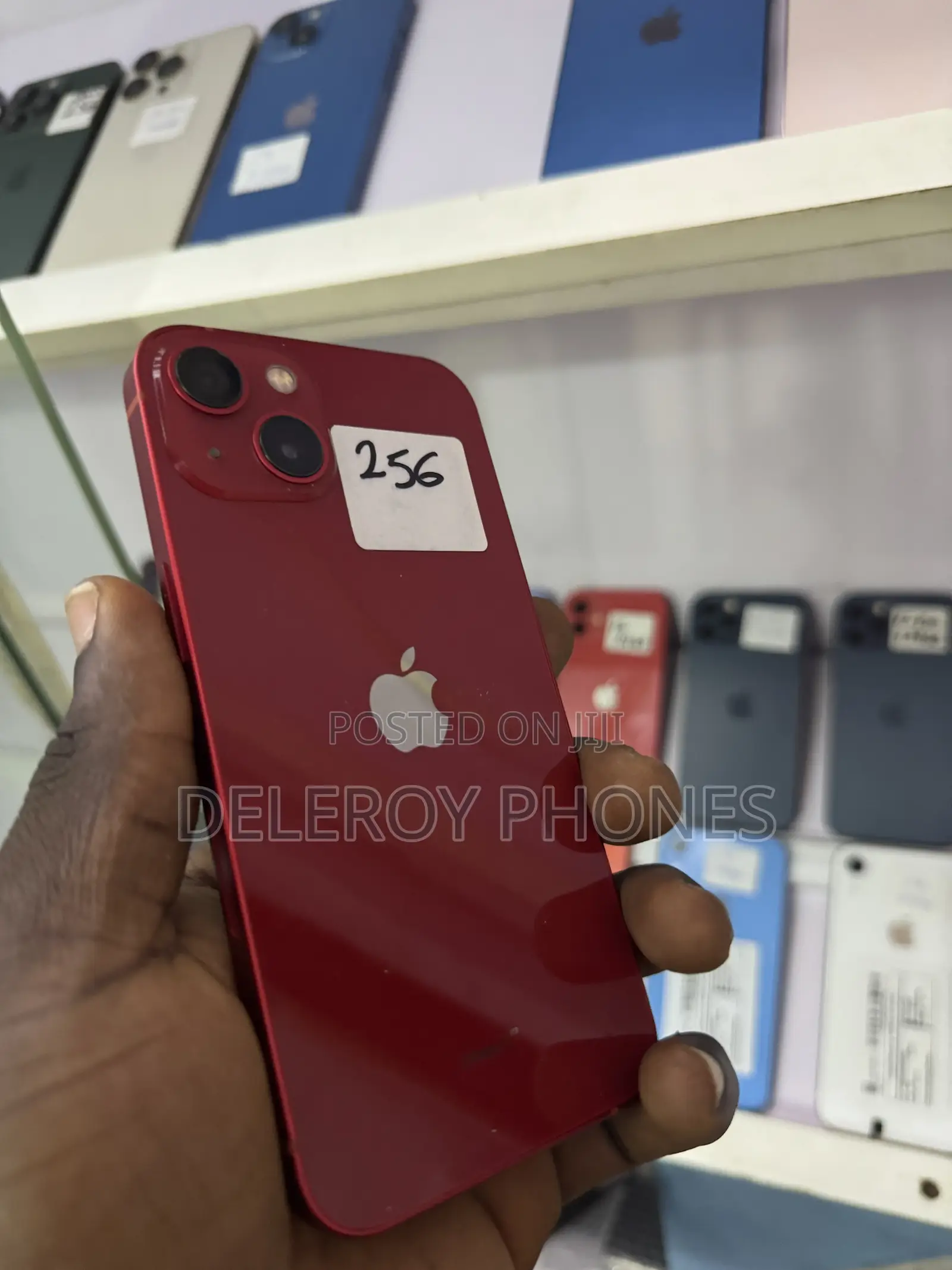 Apple iPhone 13 256 GB Red