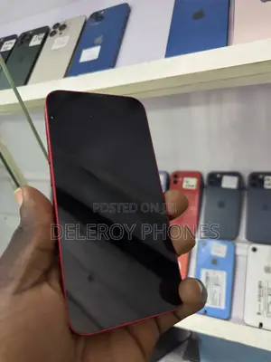 Apple iPhone 13 256 GB Red