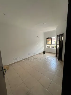 1bdrm Apartment in Chevron for rent