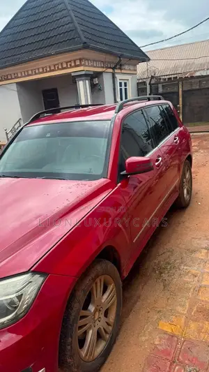 Mercedes-Benz GLK-Class 2014 Red