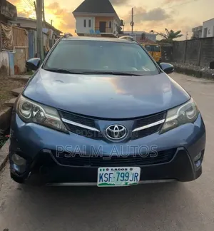 Toyota RAV4 2014 Blue