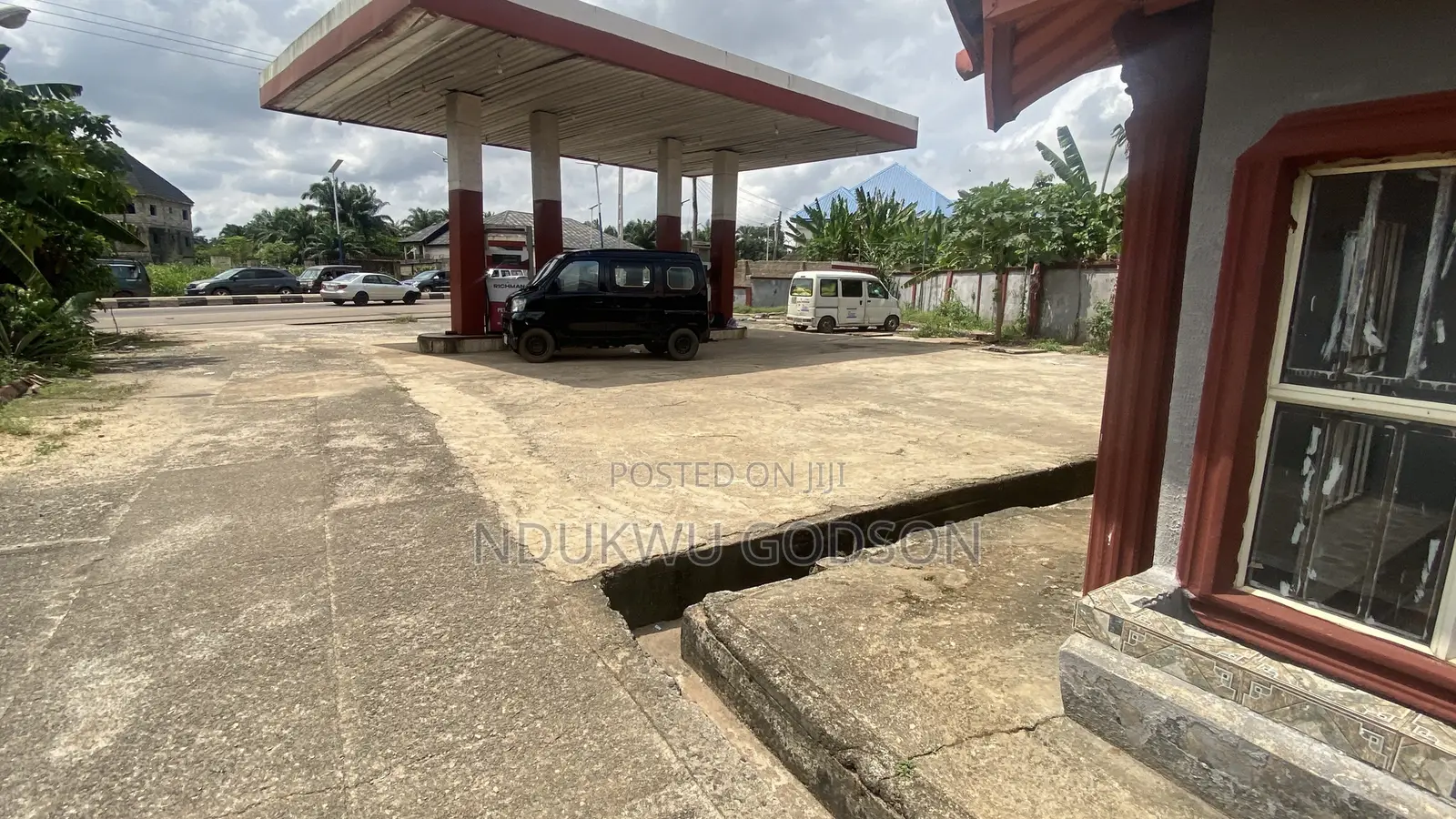Filling Station