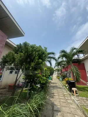 2bdrm Bungalow in South Point Estate, Lekki Phase 2 for sale