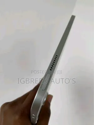 Apple iPad (2025) 128 GB Silver