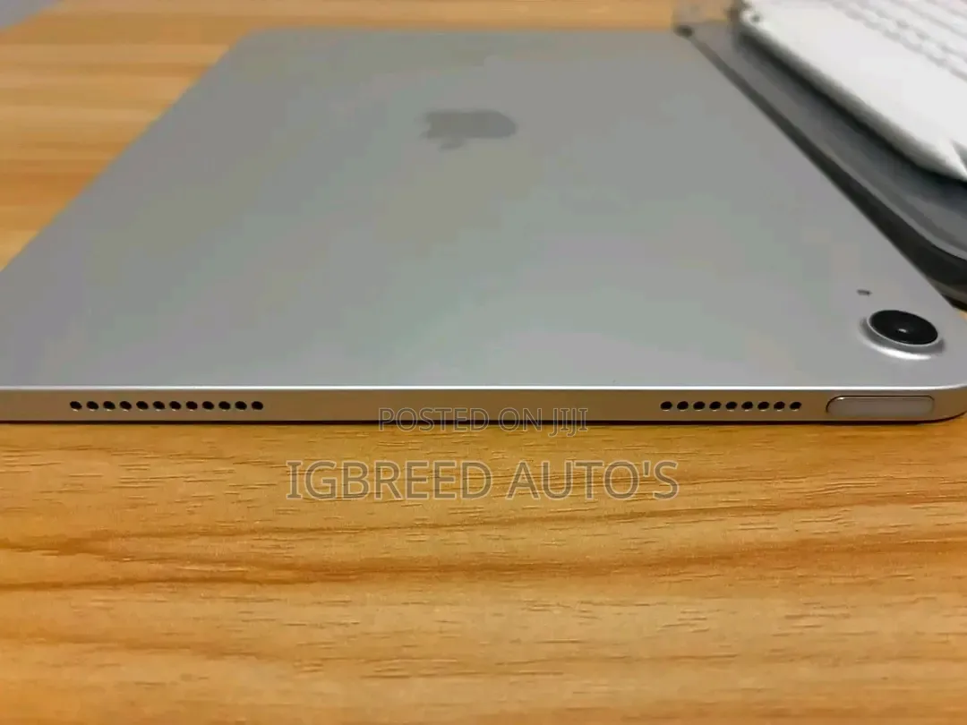 Apple iPad (2025) 128 GB Silver