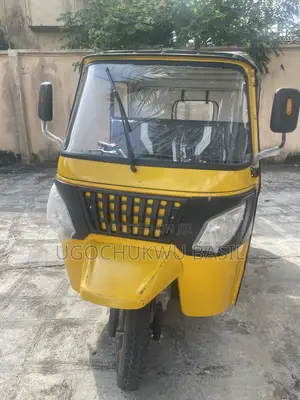 New Motorcycle 2025 Yellow