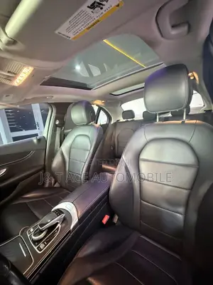 Mercedes-Benz C300 2016 Gray