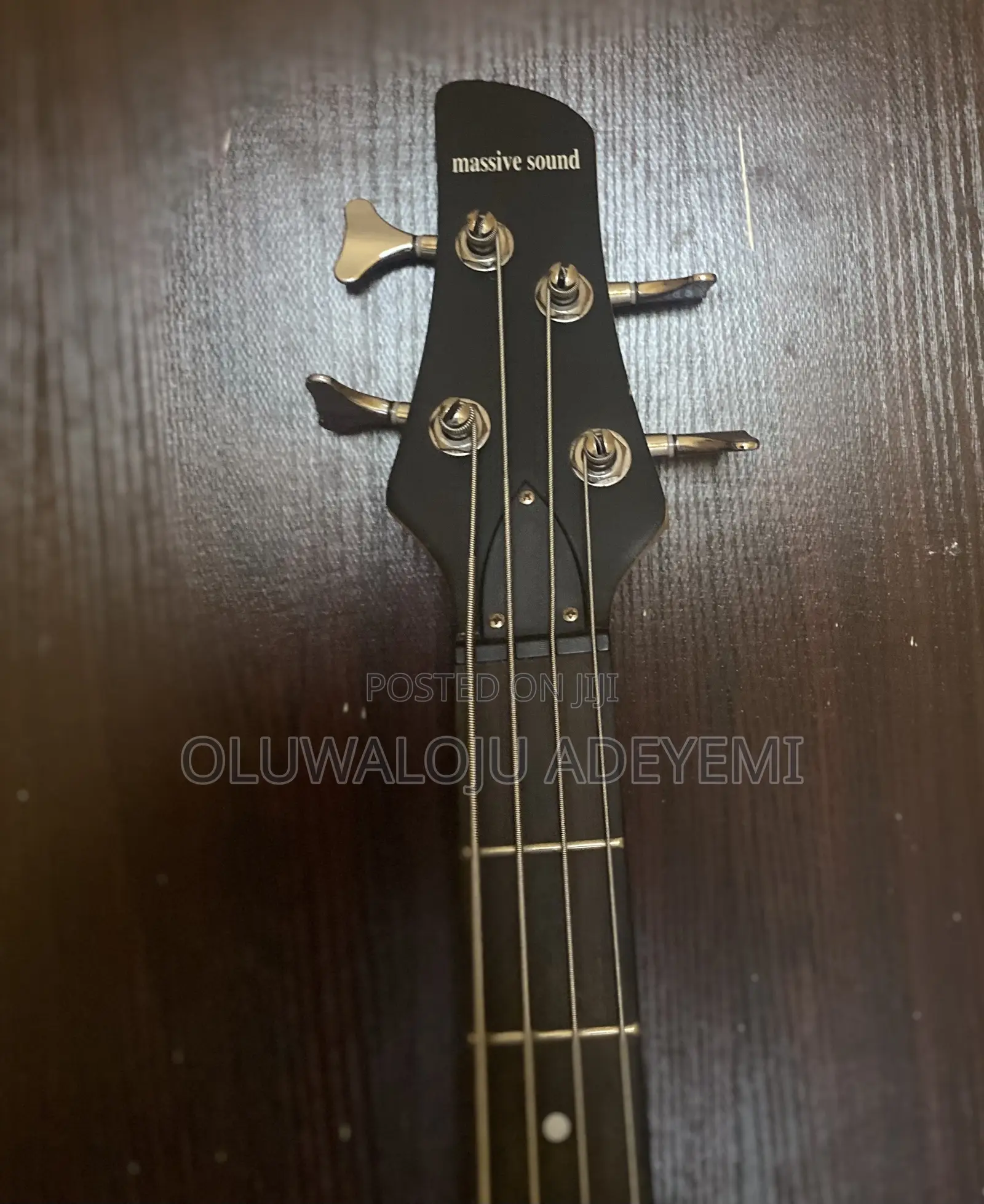 4 Strings Bass Guitar