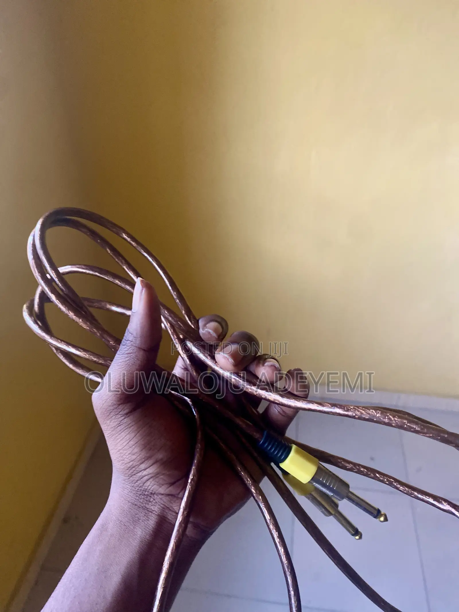 4 Strings Bass Guitar