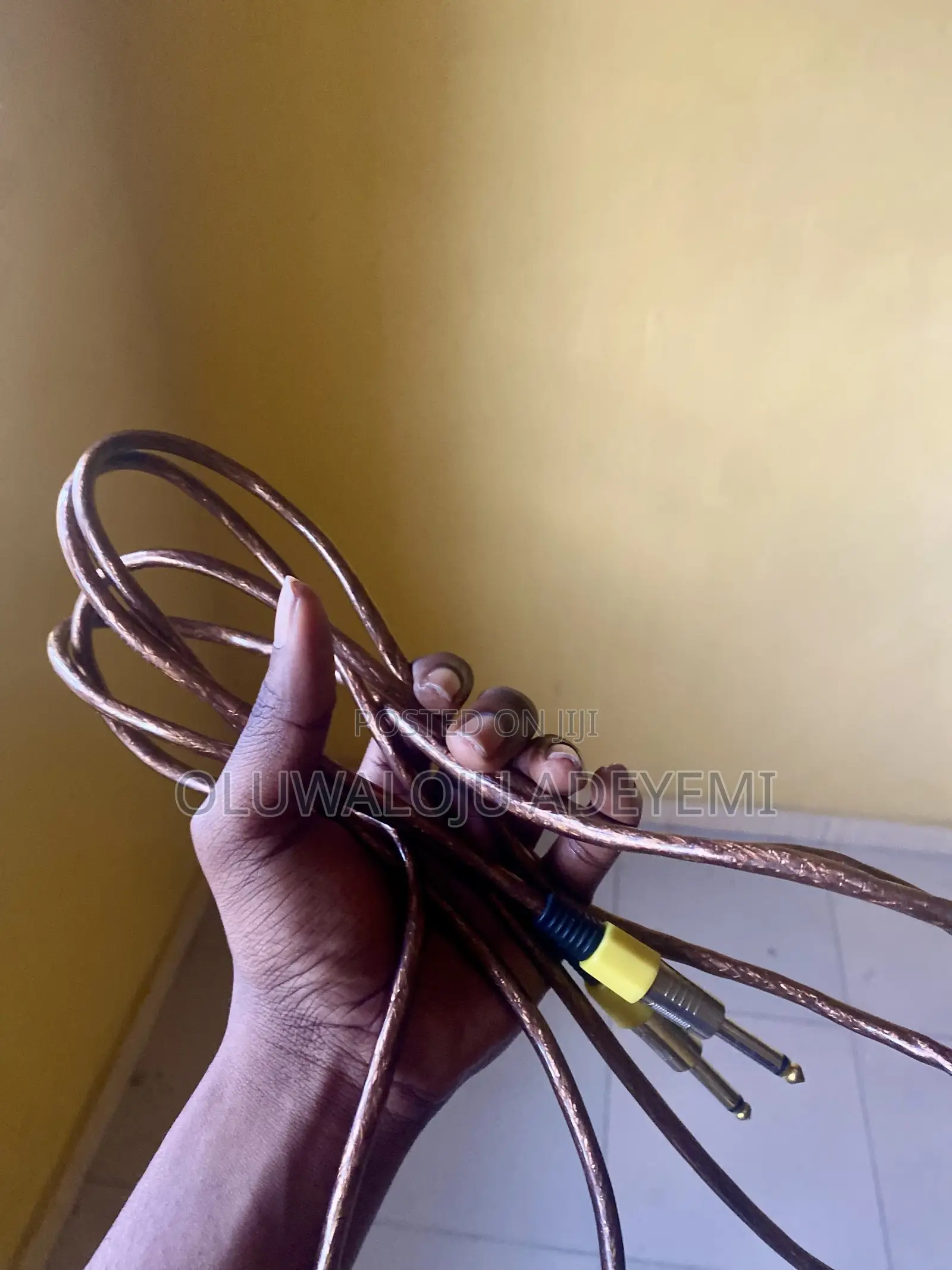 4 Strings Bass Guitar