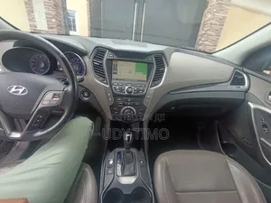 Hyundai Santa Fe 2015 Black