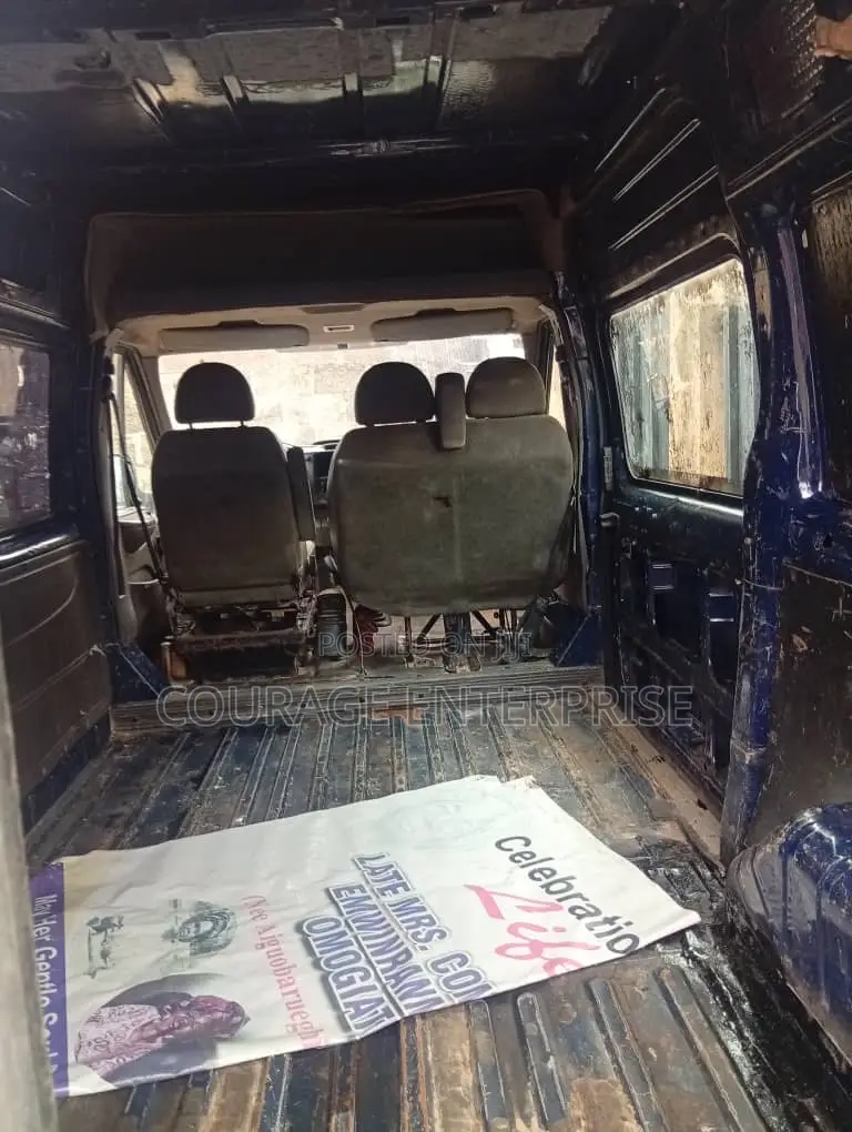 Ford Transit 2007 Blue