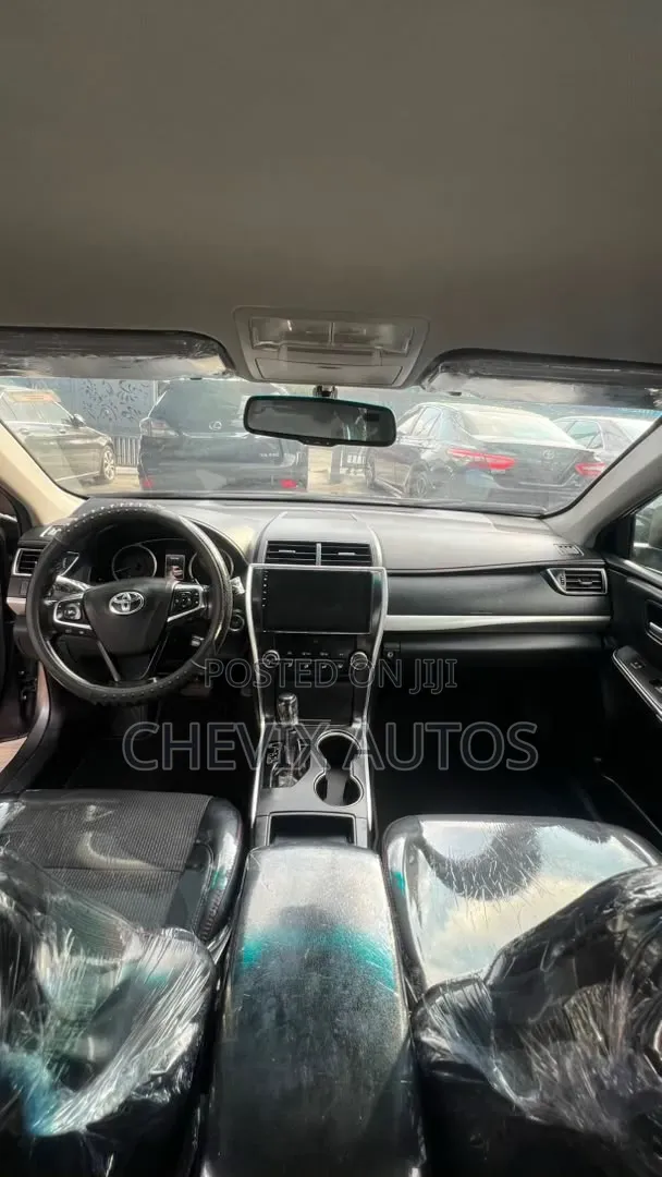 Toyota Camry 2016 Gray