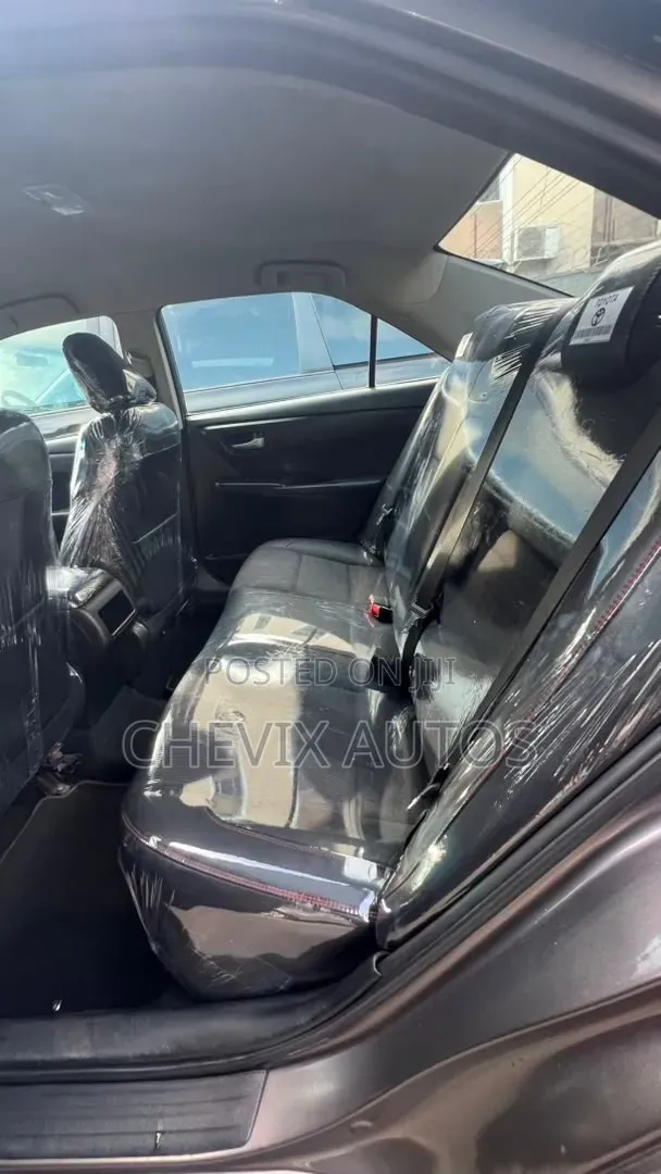 Toyota Camry 2016 Gray