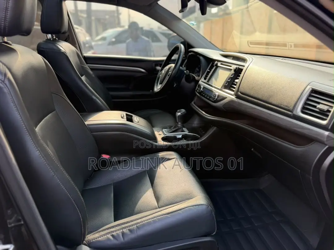 Toyota Highlander 2018 Black