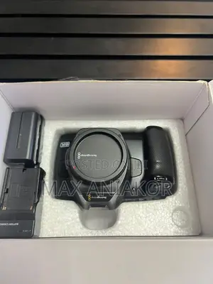 Blackmagic Pocket Cinema Camera – Canon EF Mount