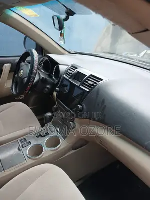 Toyota Highlander V6 2009 Green