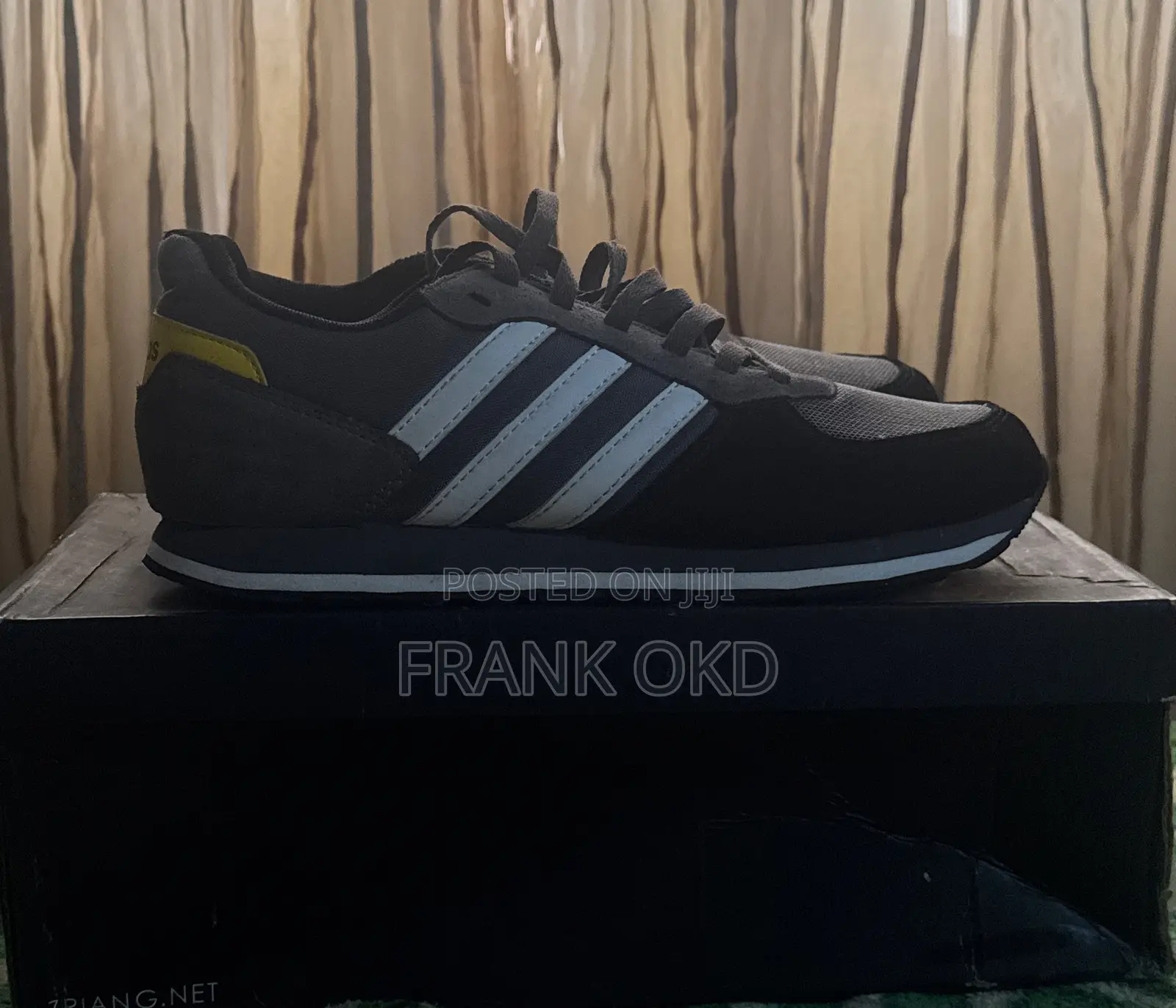  Adidas Sneakers 