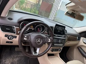 Mercedes-Benz GLE-Class 2016 Gray