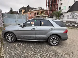 Mercedes-Benz GLE-Class 2016 Gray