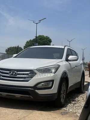 Hyundai Santa Fe 2015 White