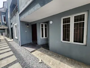 1bdrm Apartment in Lekki Phase 1 for rent
