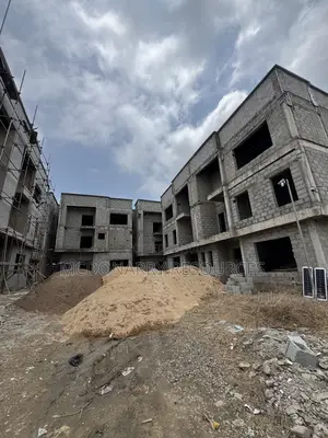 4bdrm Duplex in Private Property, Kado for sale