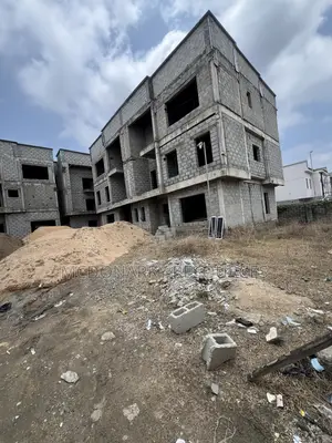 4bdrm Duplex in Private Property, Kado for sale