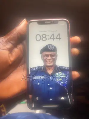 Apple iPhone XR 64 GB Orange
