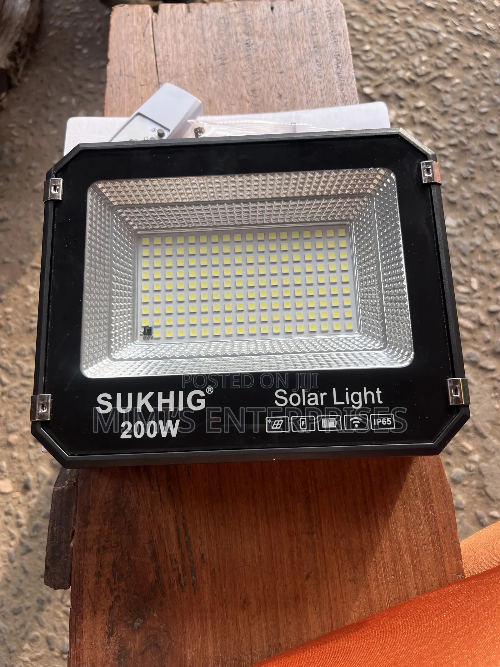 SUKHIG Solar With Separate Panel 200watts