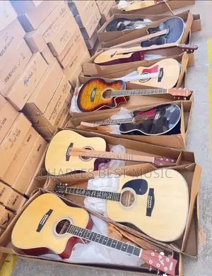 Box Guitar 38 Inches Yamaha