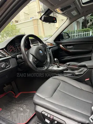 BMW 328i 2013 Brown