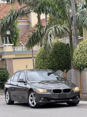 BMW 328i 2013 Brown