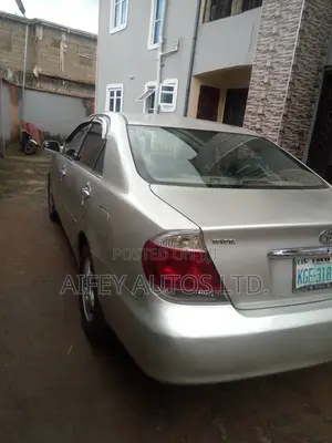 Toyota Camry 2004 Silver