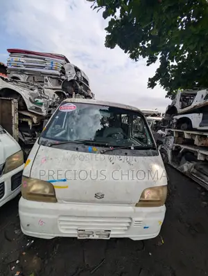 Suzuki APV Minibus 2011 White