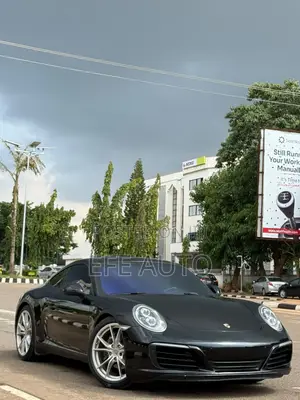 Porsche 911 Carrera 4 AWD 2018 Black