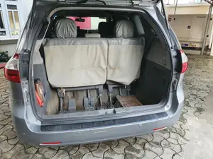 Toyota Sienna 2016 Brown