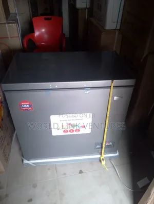 Admiral Chest Freezer Model 200 Liters