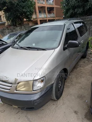 Toyota Sienna 2003 Silver