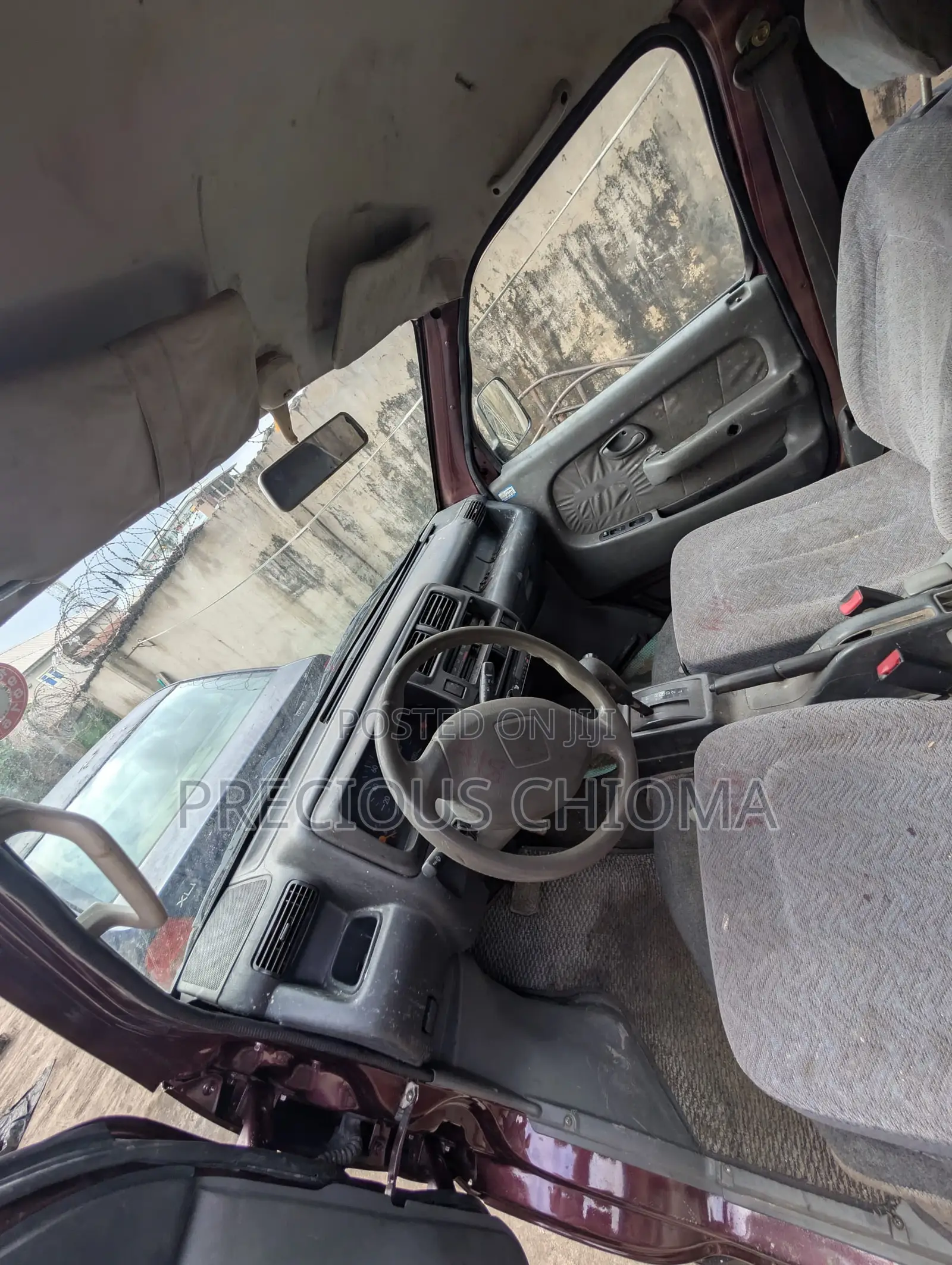 Suzuki APV Minibus 2011 Red