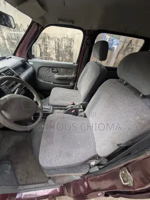 Suzuki APV Minibus 2011 Red