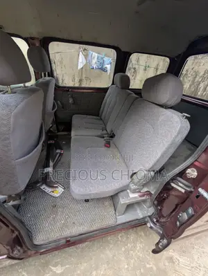 Suzuki APV Minibus 2011 Red
